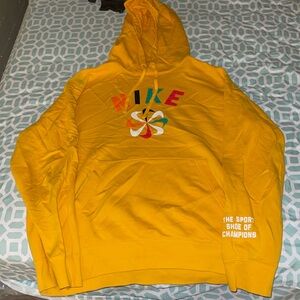 Nike hoodie sweater